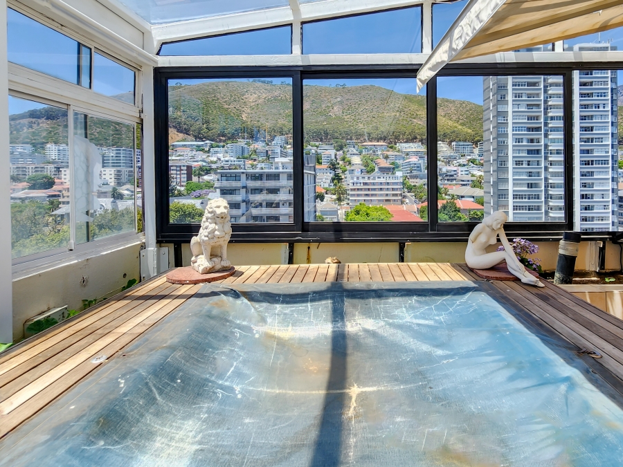 4 Bedroom Property for Sale in Sea Point Western Cape